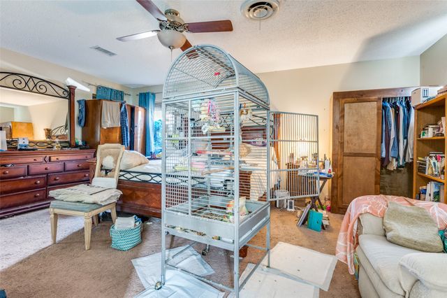 305 Cedar Creek Court, Fort Worth, TX 76103