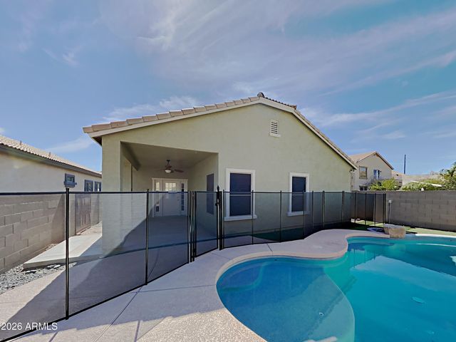 1238 W DESERT BASIN Drive, San Tan Valley, AZ 85143