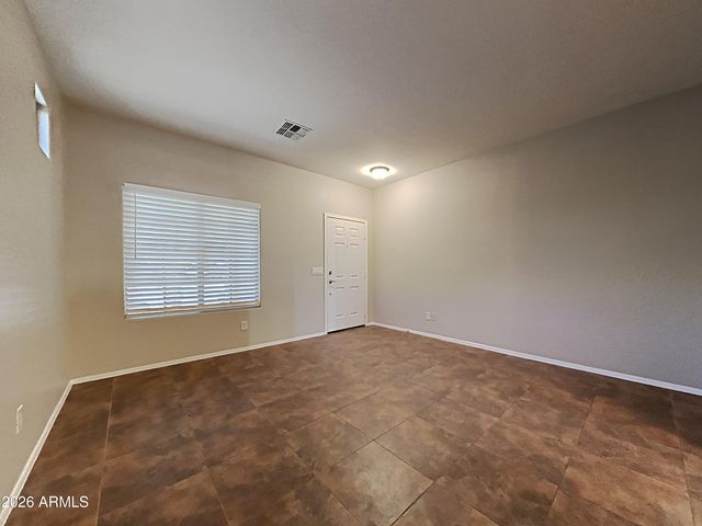 1238 W DESERT BASIN Drive, San Tan Valley, AZ 85143