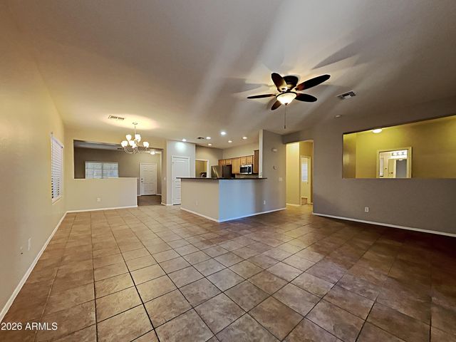 1238 W DESERT BASIN Drive, San Tan Valley, AZ 85143