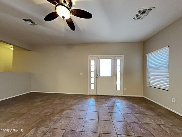 1238 W DESERT BASIN Drive, San Tan Valley, AZ 85143