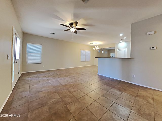 1238 W DESERT BASIN Drive, San Tan Valley, AZ 85143