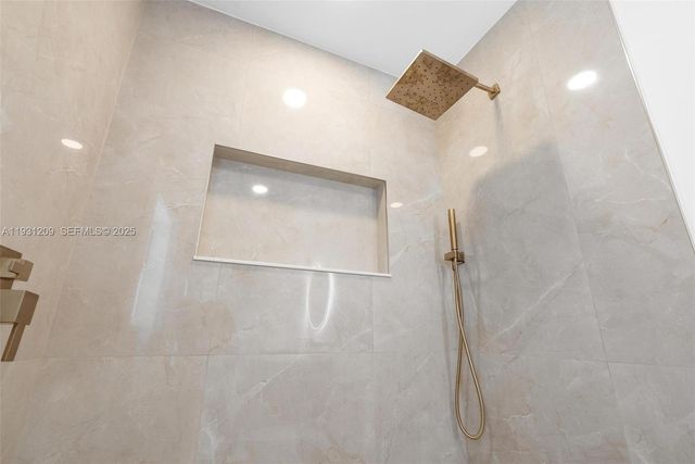 102 SW 13th Ave, Delray Beach, FL 33444