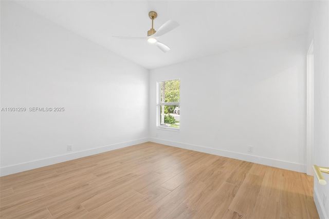 102 SW 13th Ave, Delray Beach, FL 33444