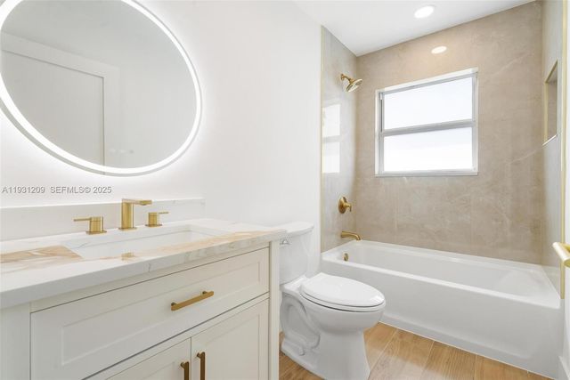 102 SW 13th Ave, Delray Beach, FL 33444