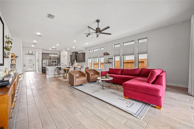 8208 Spire VW, Austin, TX 78744