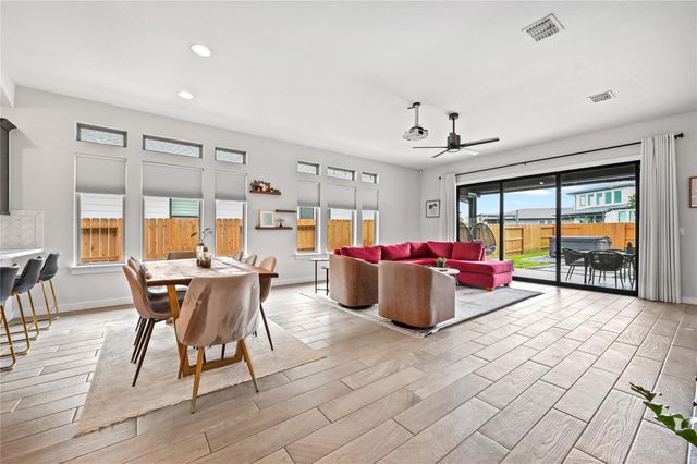 8208 Spire VW, Austin, TX 78744