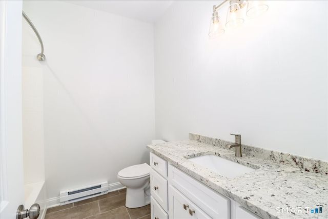 2-8 Cindy Lane 8-2, Bethel, CT 06801