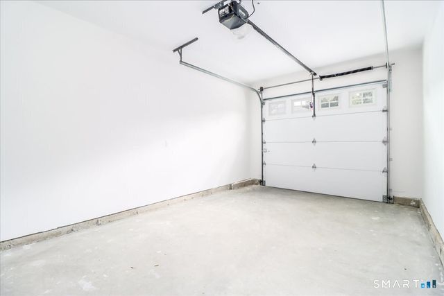 2-8 Cindy Lane 8-2, Bethel, CT 06801