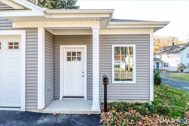 2-8 Cindy Lane 8-2, Bethel, CT 06801