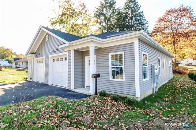 2-8 Cindy Lane 8-2, Bethel, CT 06801