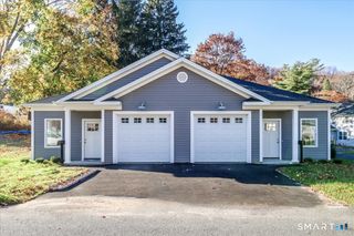 2-8 Cindy Lane 8-2, Bethel, CT 06801