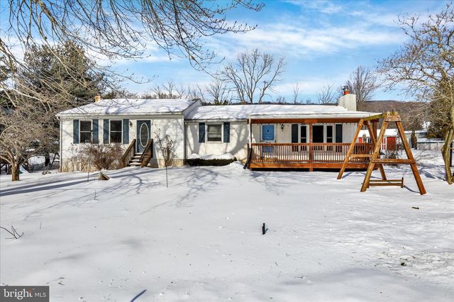 43 FERN DR, Boyertown, PA 19512