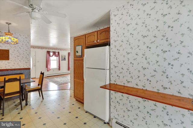 43 FERN DR, Boyertown, PA 19512