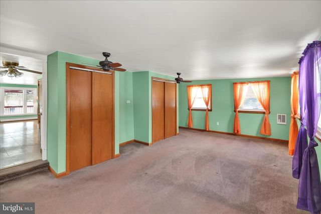 43 FERN DR, Boyertown, PA 19512