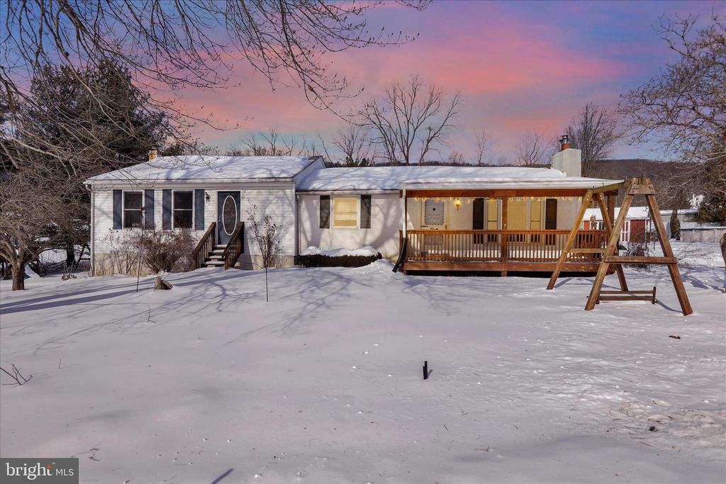 43 FERN DR, Boyertown, PA 19512