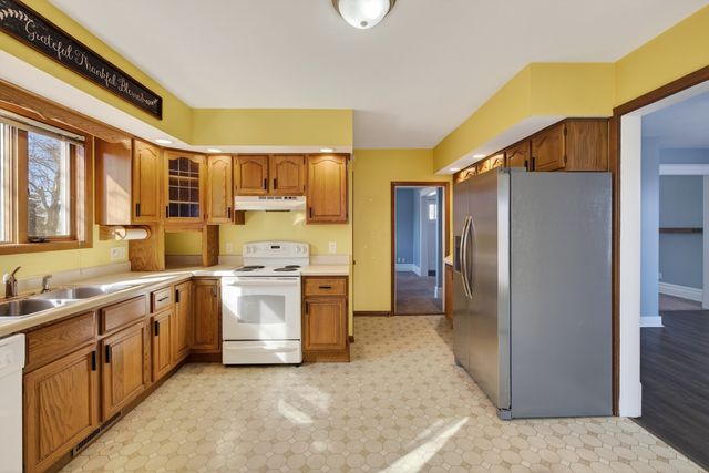 407 Fulton Street, Grand Mound, IA 52751