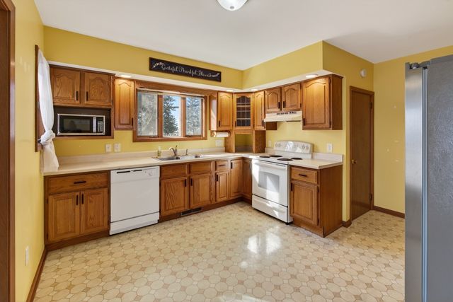 407 Fulton Street, Grand Mound, IA 52751