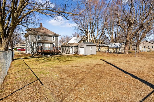 407 Fulton Street, Grand Mound, IA 52751