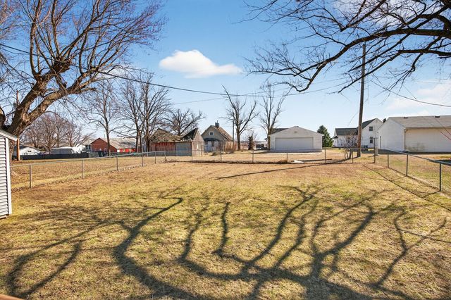 407 Fulton Street, Grand Mound, IA 52751