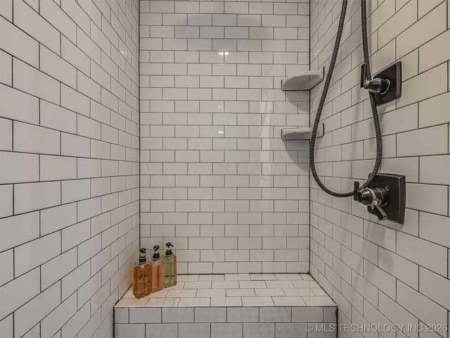 29 Park Street, Carlton Landing, OK 74432