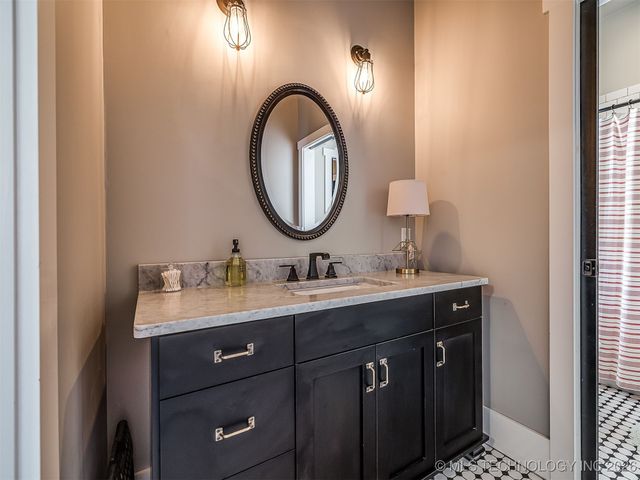 29 Park Street, Carlton Landing, OK 74432