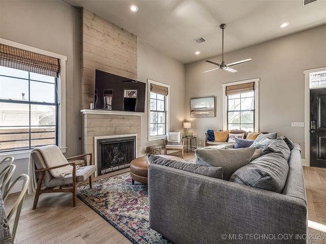 29 Park Street, Carlton Landing, OK 74432