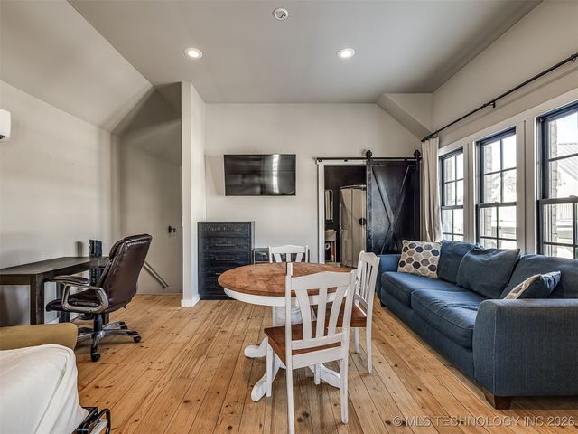 29 Park Street, Carlton Landing, OK 74432