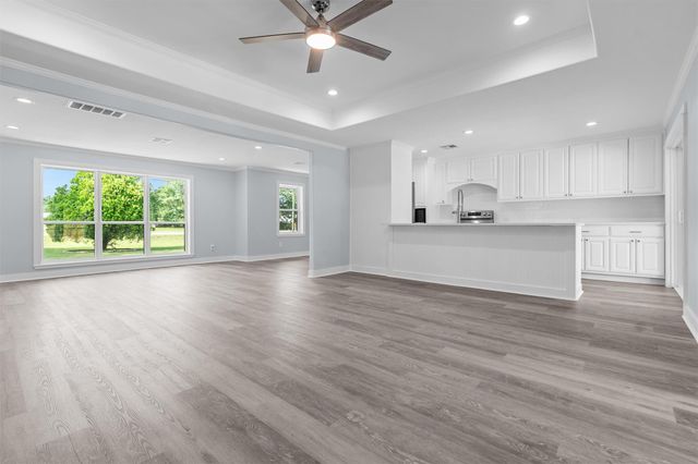 123 W Main Street, Kennard, TX 75847