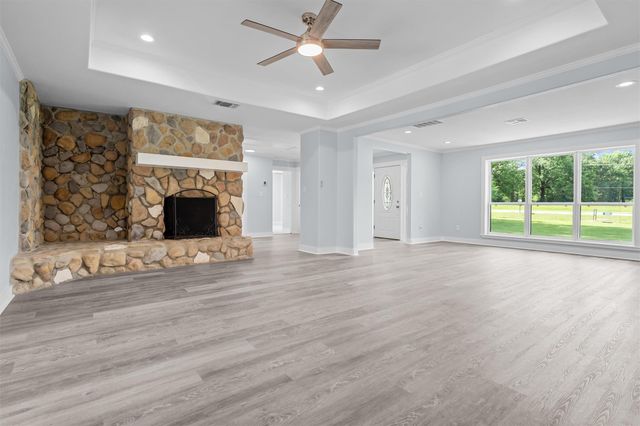 123 W Main Street, Kennard, TX 75847