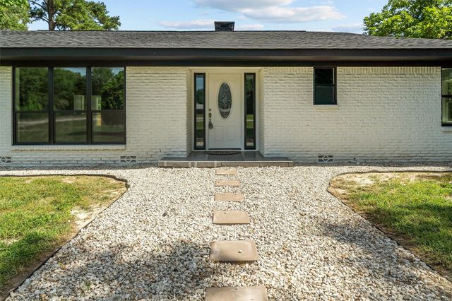 123 W Main Street, Kennard, TX 75847