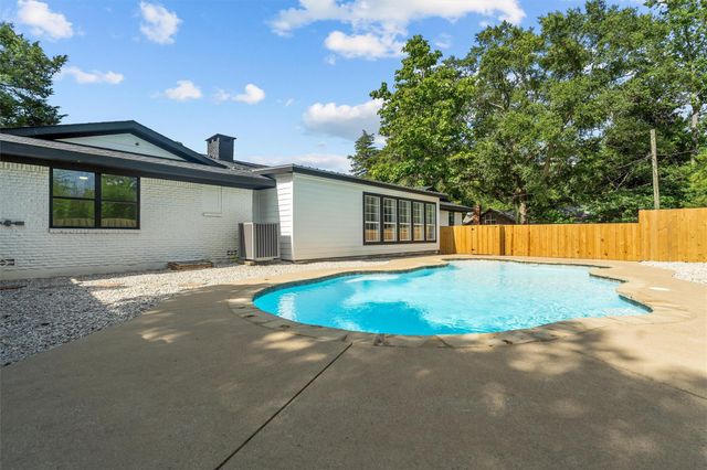 123 W Main Street, Kennard, TX 75847