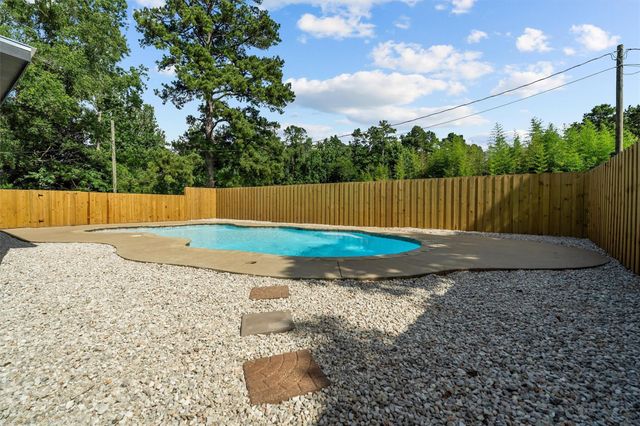 123 W Main Street, Kennard, TX 75847