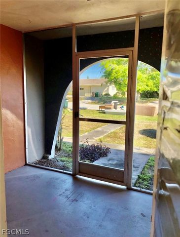 704 SE 46th LN 1, Cape Coral, FL 33904