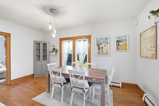115 N Lake Avenue, Spring Lake, MI 49456