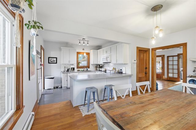 115 N Lake Avenue, Spring Lake, MI 49456