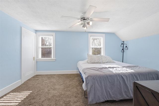 115 N Lake Avenue, Spring Lake, MI 49456