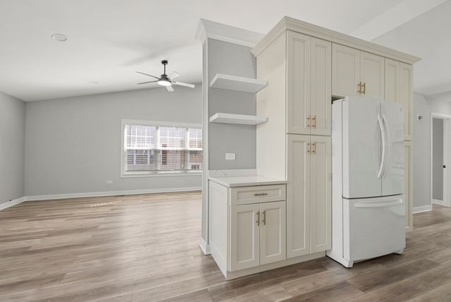 6840 Oak View Court, Oak Forest, IL 60452