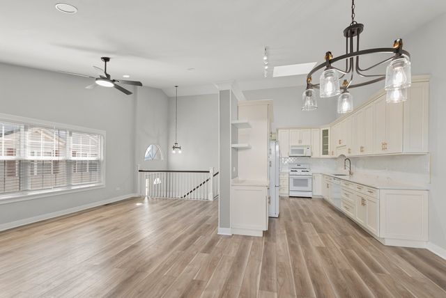 6840 Oak View Court, Oak Forest, IL 60452