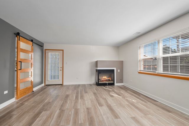 6840 Oak View Court, Oak Forest, IL 60452