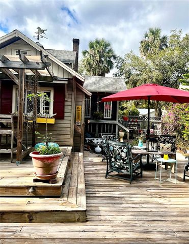 908 N CLAYTON STREET, Mount Dora, FL 32757