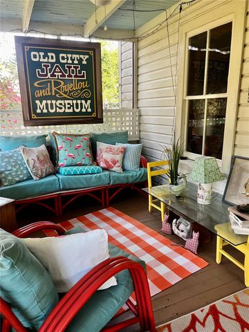 908 N CLAYTON STREET, Mount Dora, FL 32757