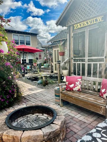 908 N CLAYTON STREET, Mount Dora, FL 32757