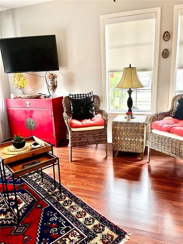 908 N CLAYTON STREET, Mount Dora, FL 32757