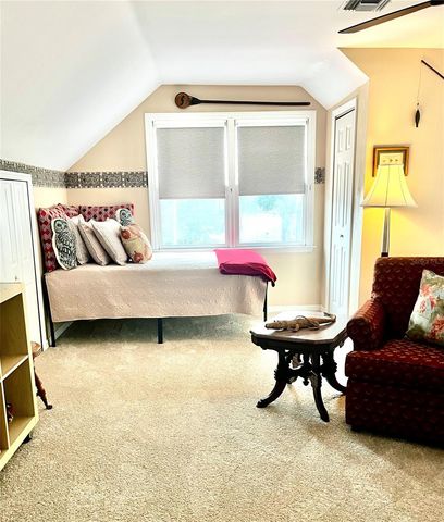 908 N CLAYTON STREET, Mount Dora, FL 32757