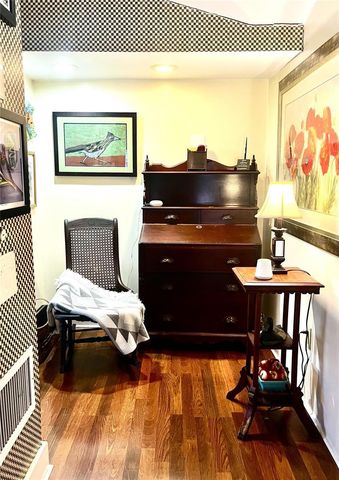 908 N CLAYTON STREET, Mount Dora, FL 32757