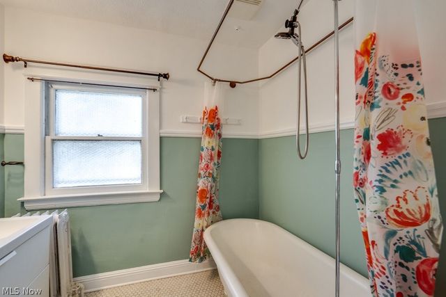 3255 Hyde Park Avenue, Cleveland Heights, OH 44118