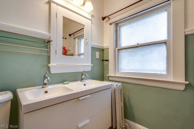 3255 Hyde Park Avenue, Cleveland Heights, OH 44118