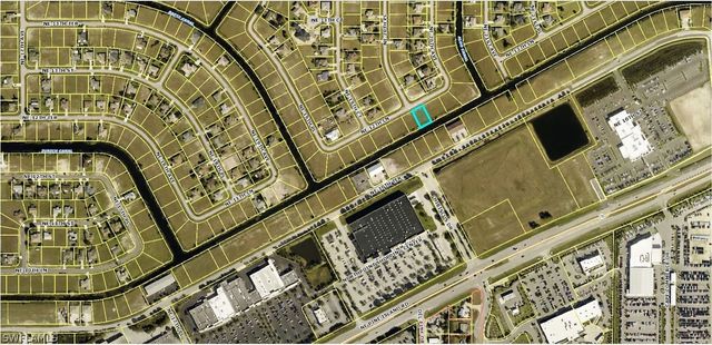 2000 NE 12th LN, Cape Coral, FL 33909