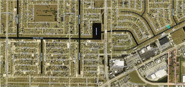 2000 NE 12th LN, Cape Coral, FL 33909